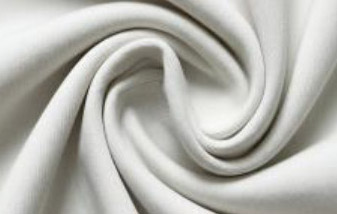 Malha Salomé — sportswear premium com fio Lycra Dyeable